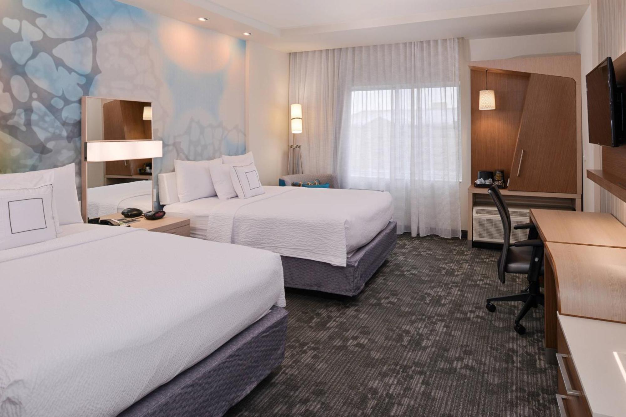 Courtyard By Marriott Toledo North Hotel Bagian luar foto